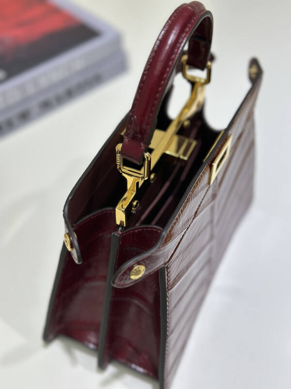 Fendi Peekaboo 33x22x14cm shoulder bag — 1:1 Replica