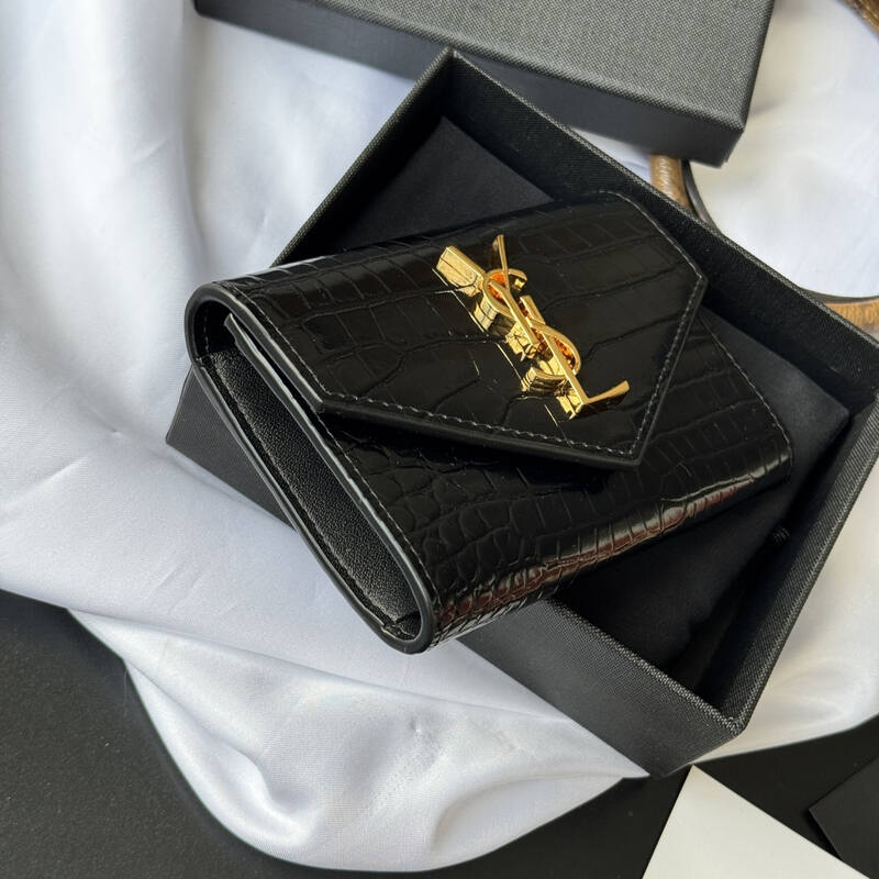 Saint Laurent Cassandre Envelope Wallet Black crocodile-embossed evening — AAA Quality Replica