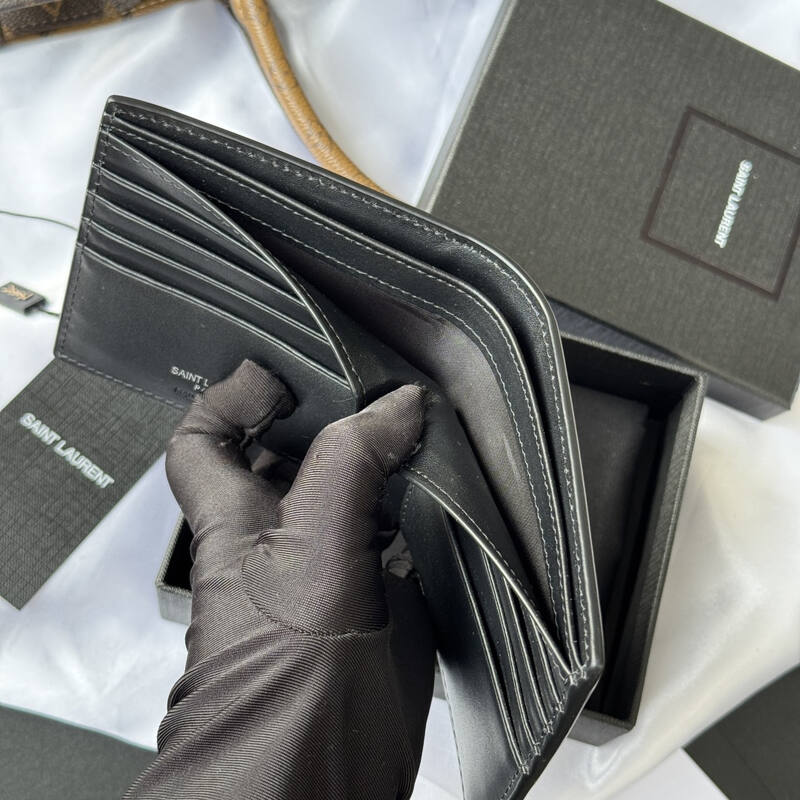 Saint Laurent Black leather wallet — 1:1 Replica