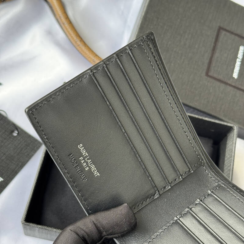 Saint Laurent Black leather wallet — 1:1 Replica