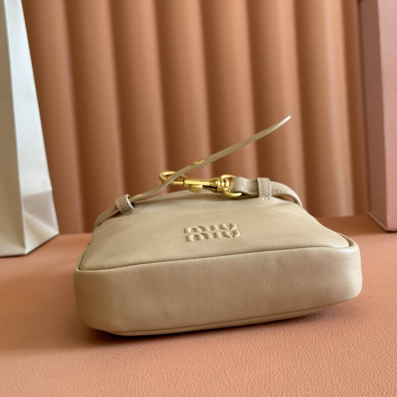 Miu Miu Beige 25x18x10cm shoulder bag — Top Quality Replica
