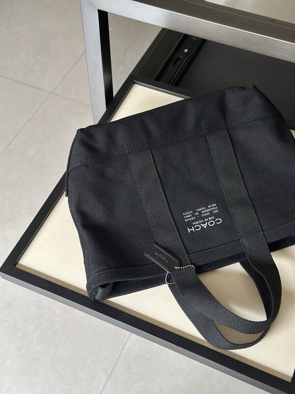 Coach Black shoulder bag — AAA Quality Replica