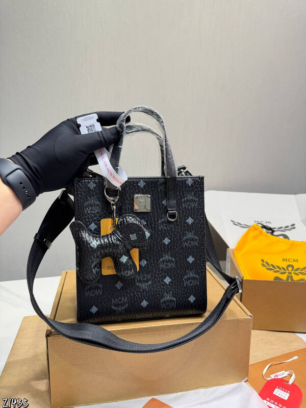 MCM Monogram shoulder bag — AAA Quality Replica