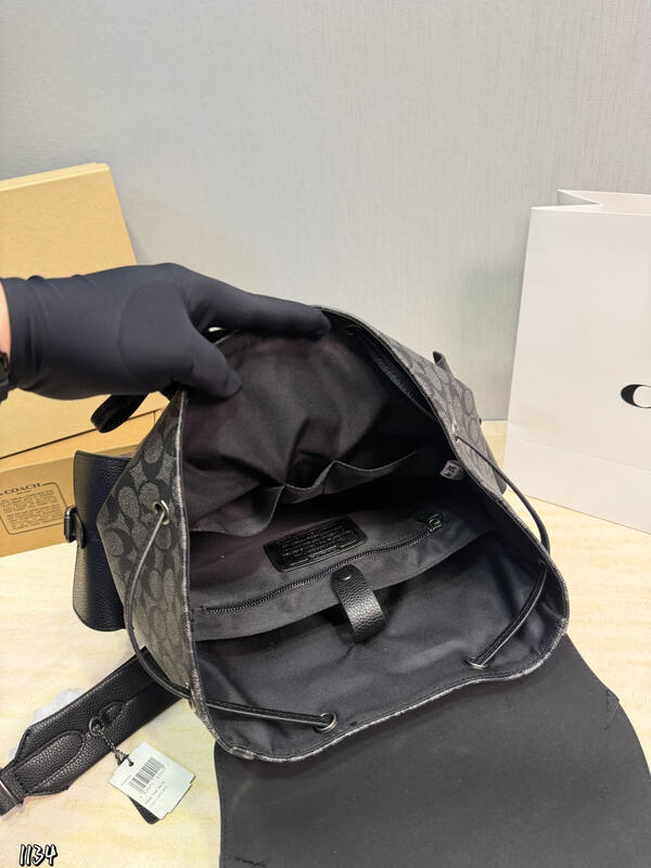 Coach Monogram shoulder bag — Premium Replica
