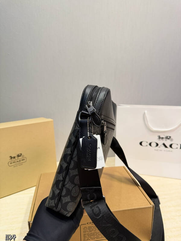 Coach Black shoulder bag — AAA Quality Replica