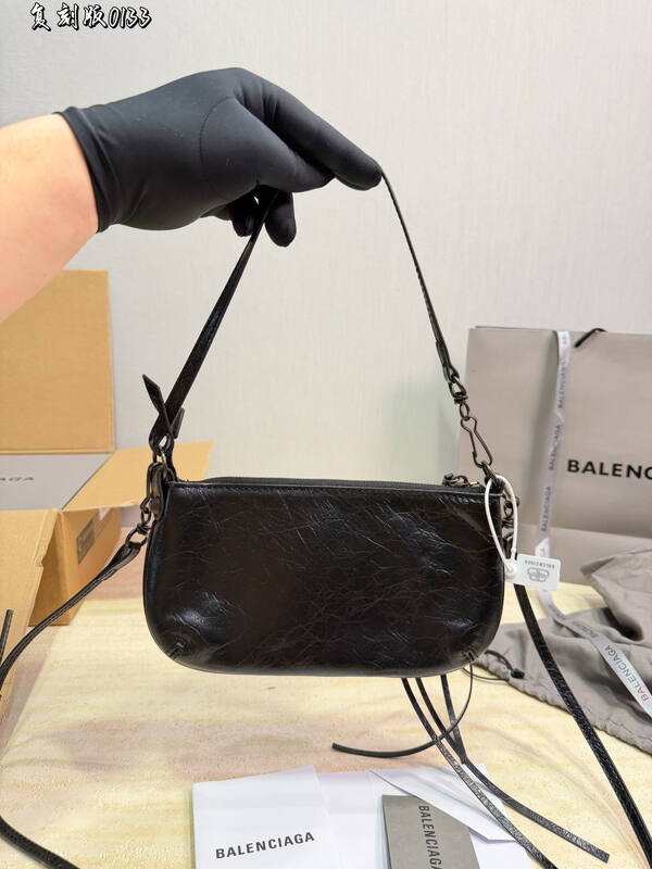 Balenciaga Le Cagole Black shoulder bag — Top Quality Replica