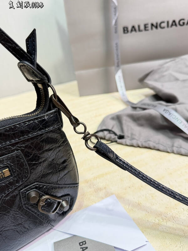 Balenciaga Le Cagole Black shoulder bag — Top Quality Replica