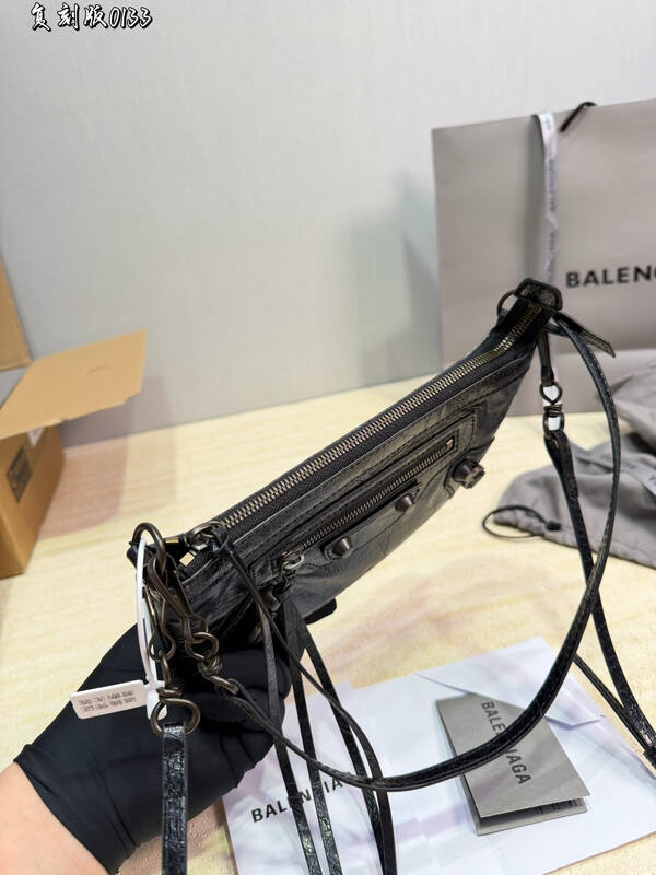 Balenciaga Le Cagole Black shoulder bag — Top Quality Replica