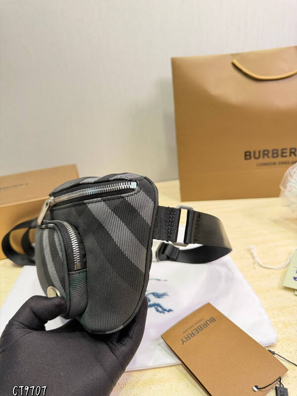 Burberry shoulder bag — Premium Replica
