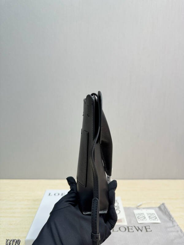 Loewe Black shoulder bag — 1:1 Replica