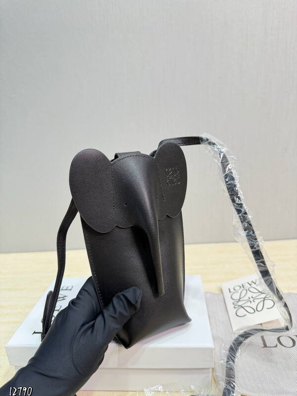Loewe Black shoulder bag — 1:1 Replica
