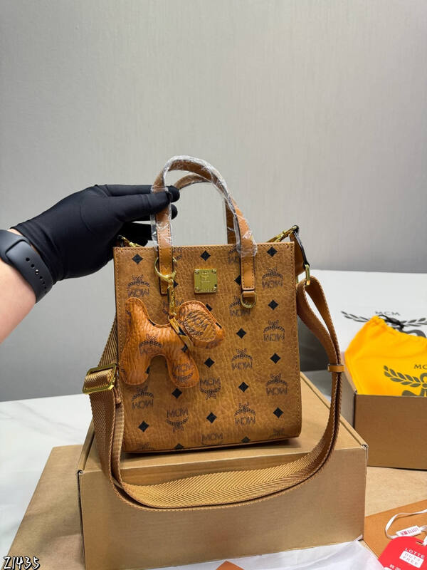 MCM Monogram shoulder bag — Premium Replica