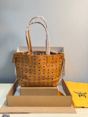 MCM Toni Visetos 19x16cm shoulder bag AAA Quality Replica
