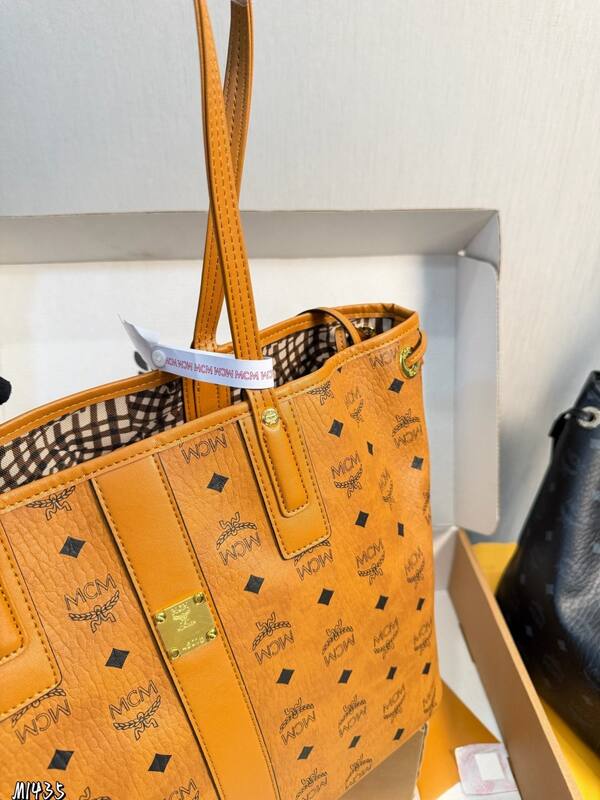 MCM Toni Visetos shoulder bag — AAA Quality Replica