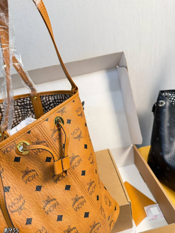 MCM Toni Visetos shoulder bag — AAA Quality Replica