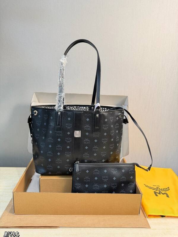 MCM Toni Visetos shoulder bag — Premium Replica