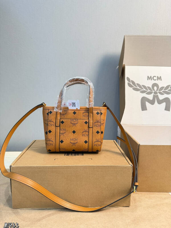 MCM Visetos shoulder bag — 1:1 Replica