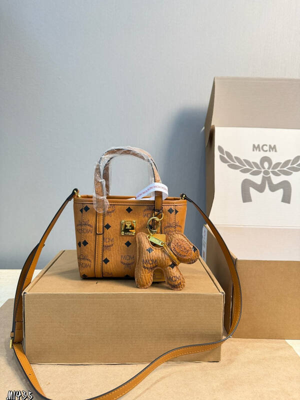 MCM Toni Visetos shoulder bag — Top Quality Replica
