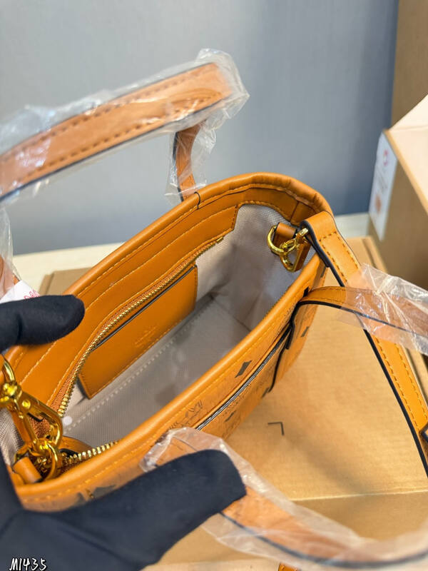 MCM Visetos shoulder bag — 1:1 Replica