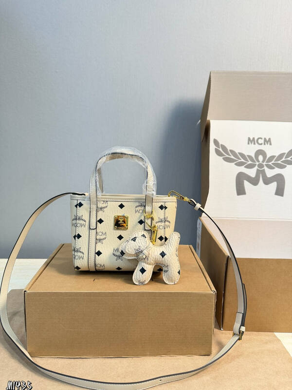 MCM Toni Visetos shoulder bag — Top Quality Replica