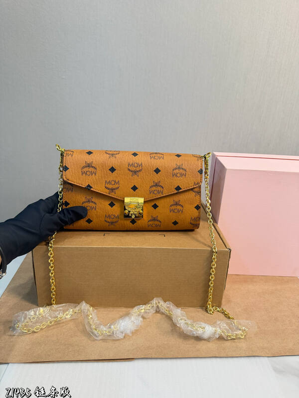 MCM Monogram shoulder bag — 1:1 Replica