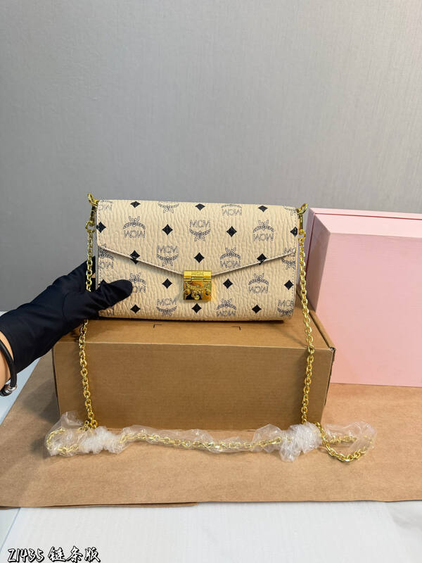 MCM Monogram shoulder bag — 1:1 Replica