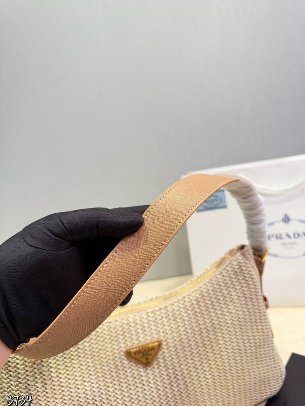 Prada Re-Edition Brown shoulder bag — Top Quality Replica