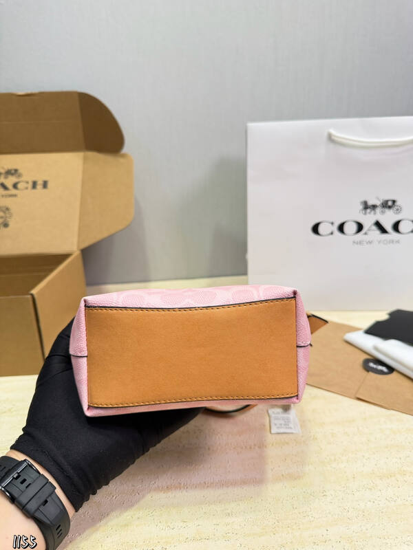 Coach City Pink 38x28x15cm shoulder bag — AAA Quality Replica