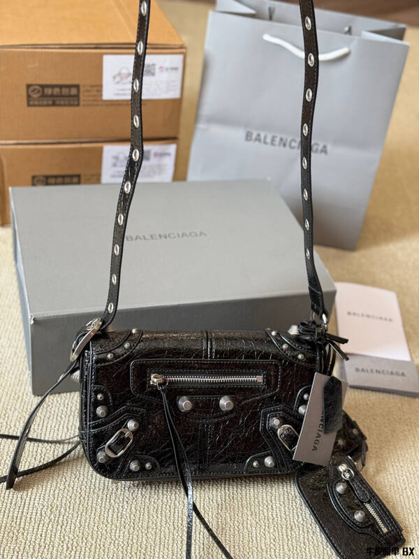 Balenciaga Le Cagole Black shoulder bag — Top Quality Replica