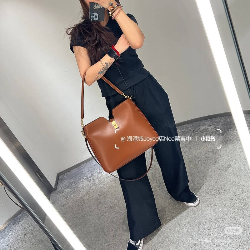 Celine shoulder bag — AAA Quality Replica