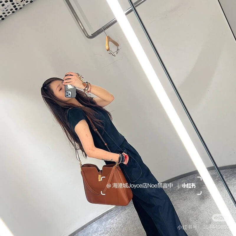 Celine shoulder bag — AAA Quality Replica