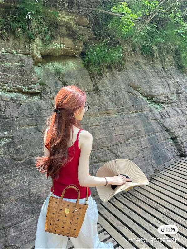 MCM Toni Visetos shoulder bag — Top Quality Replica