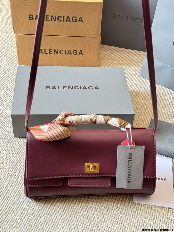 Balenciaga shoulder bag — Premium Replica