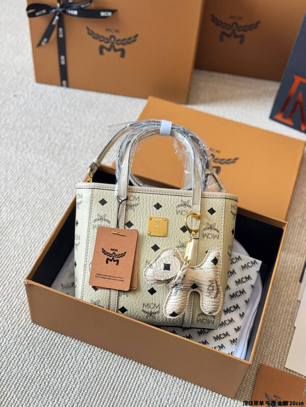 MCM Toni Visetos shoulder bag — Premium Replica