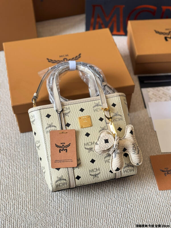 MCM Toni Visetos shoulder bag — Premium Replica