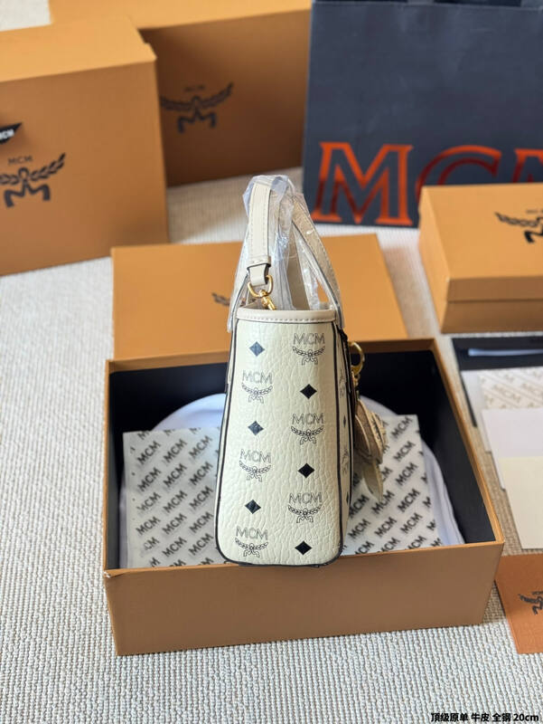 MCM Toni Visetos shoulder bag — Premium Replica