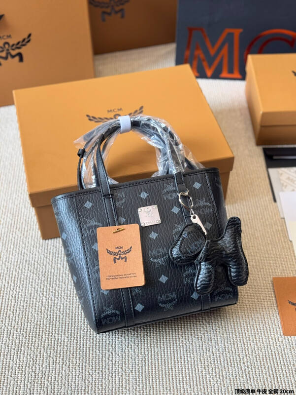 MCM Toni Black Visetos tote — Top Quality Replica