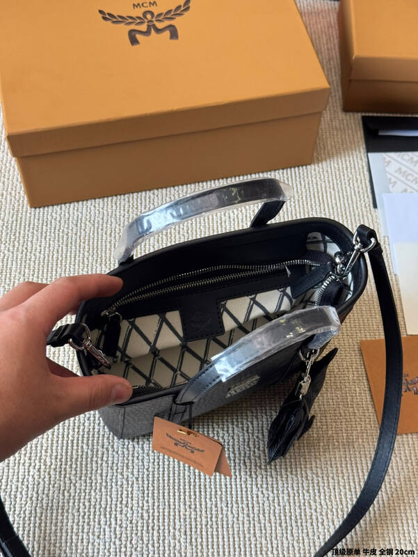 MCM Toni Black Visetos tote — Top Quality Replica