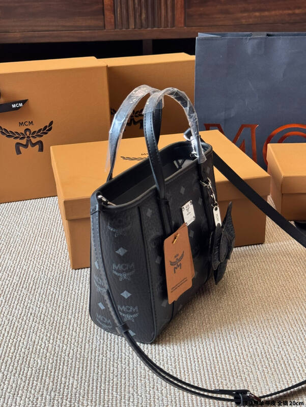 MCM Toni Black Visetos tote — Top Quality Replica