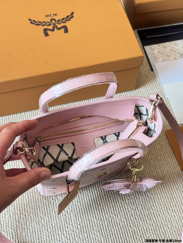 MCM Toni Visetos shoulder bag — 1:1 Replica