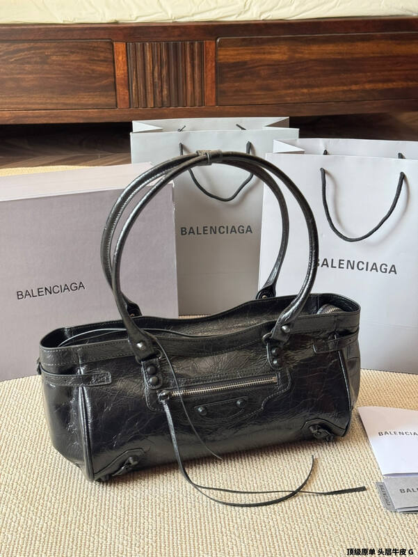Balenciaga Le Cagole Black shoulder bag — Premium Replica