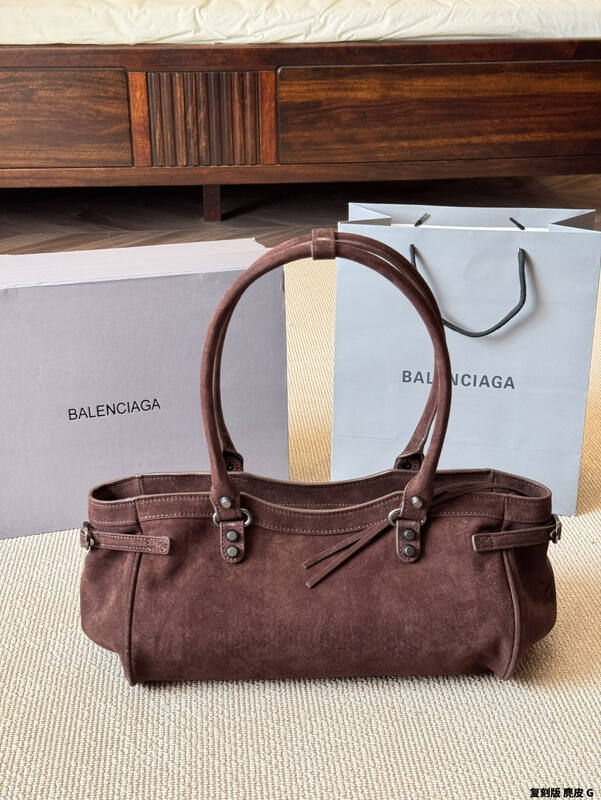 Balenciaga Brown 25x18x10cm shoulder bag — 1:1 Replica