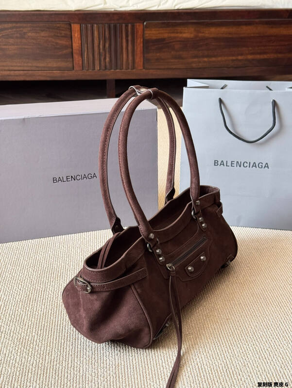 Balenciaga Brown 25x18x10cm shoulder bag — 1:1 Replica