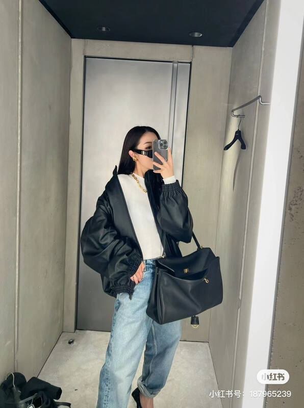 Balenciaga Black 30x22x12cm shoulder bag — 1:1 Replica