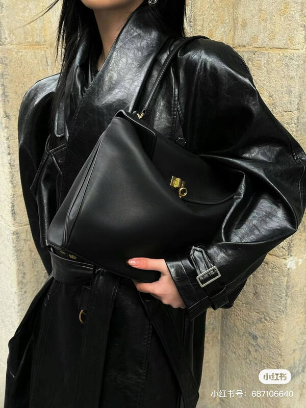 Balenciaga Black 30x22x12cm shoulder bag — 1:1 Replica