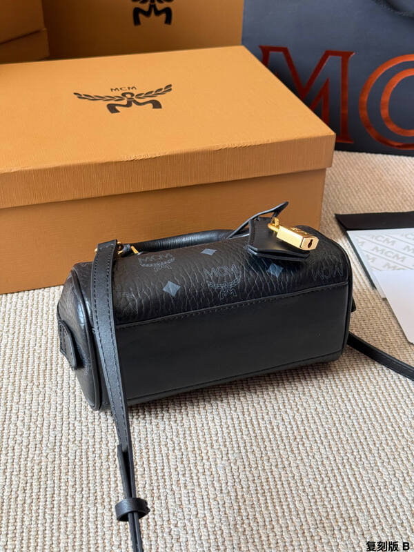 MCM Monogram shoulder bag — 1:1 Replica