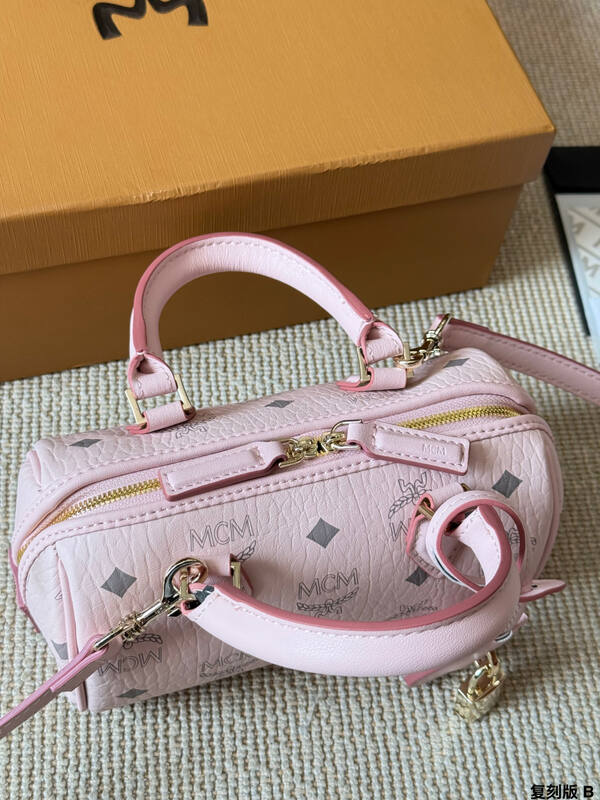 MCM Visetos shoulder bag — Premium Replica