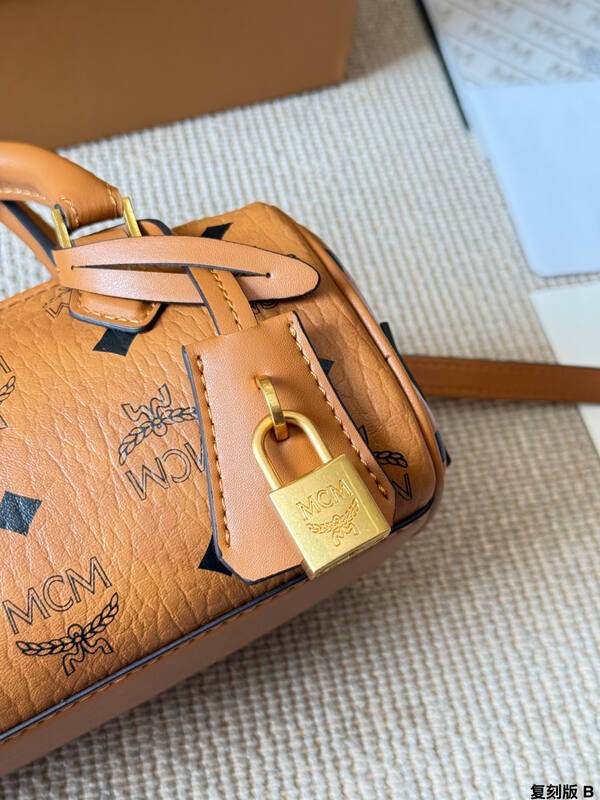 MCM Visetos shoulder bag — Premium Replica