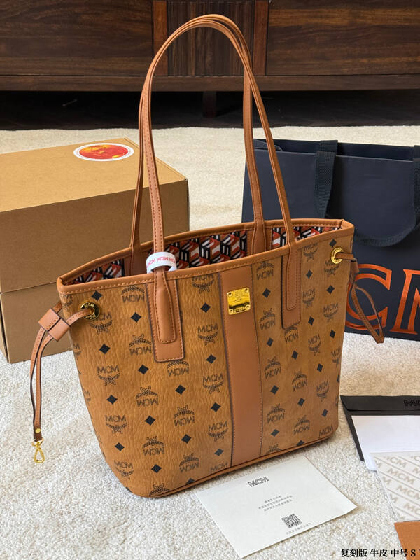 MCM Toni Visetos shoulder bag — Premium Replica