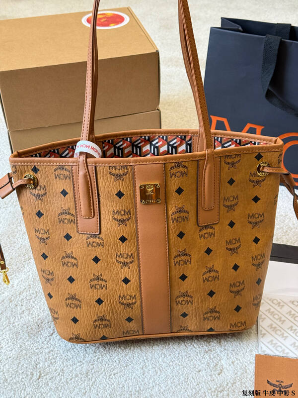 MCM Toni Visetos shoulder bag — Premium Replica